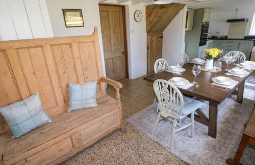 Llanwern Farm - Photo 9