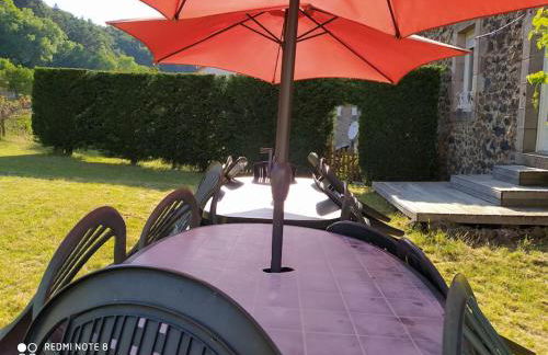 Gite au sein du Parc des Volcans d'Auvergne, tous commerces à pied - Photo 9