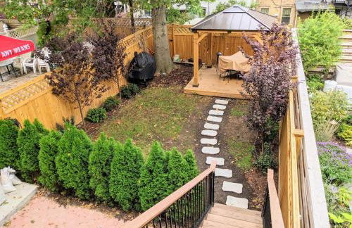 Luxury duplex in 1880s brownstone w private garden - Foto 37