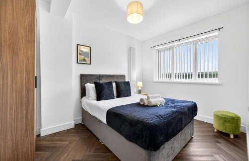 Long Stays Roath Park 2BR Apartment with Parking Central Location - Foto 16