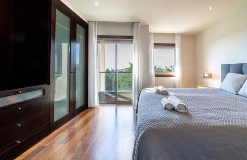 Villa Colina - A1 by HelloVacations - Foto 17