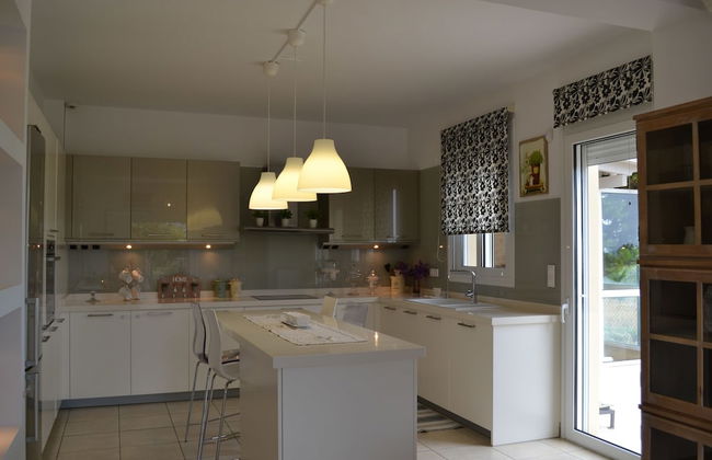 Villa Elena - Photo 10