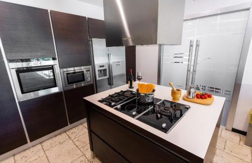 Villa Dolce Vita - Vista Colline, Jacuzzi, 3Suites & 5min dal mare - Foto 14