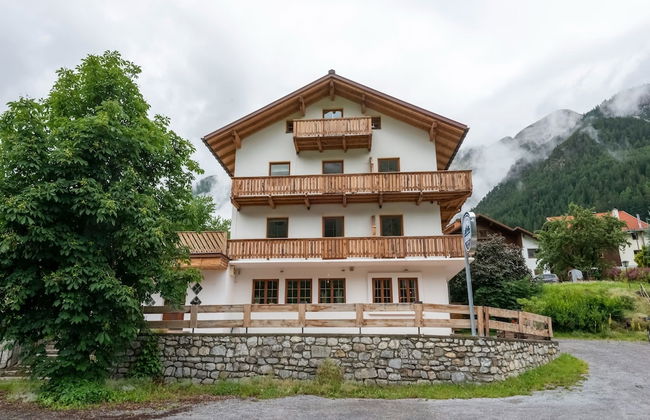 Beautiful Holiday Home Near St Anton Am Arlberg With Sauna - Foto 39