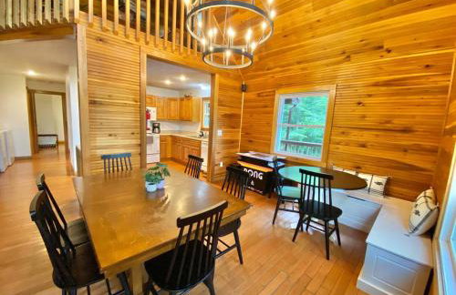 14 Guest 7 Bed 4 BR Lakefront Cabin w Hot Tub - Foto 33