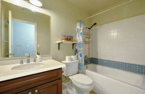 @ Marbella Lane - 4BR Home Away From Home Ldry - Foto 58