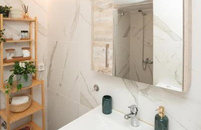 Hot tub with Acropolis view 1 minute from METRO TRAIN - Foto 32