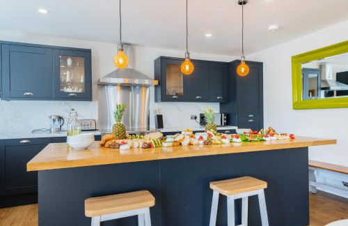 Nether Newton - Sleeps 12, Hottub, Sauna, Private Garden - Foto 24