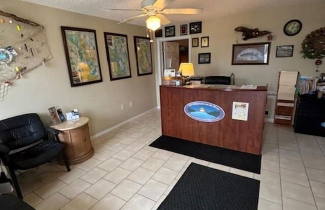 Castaways On The River - Foto 2