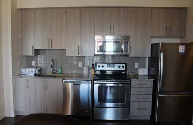 Custom Luxury Suite - By Elite Suites - Photo 20