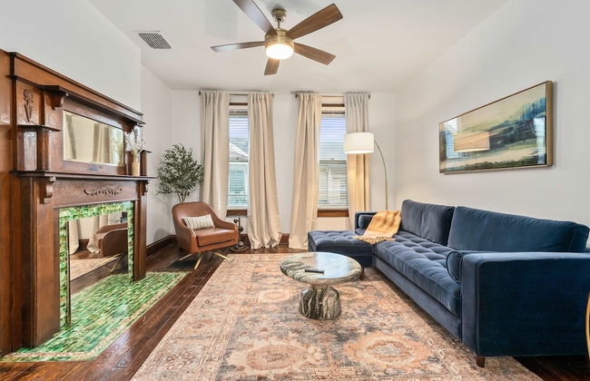 German Charm Suites Sleeps 8! - Foto 1