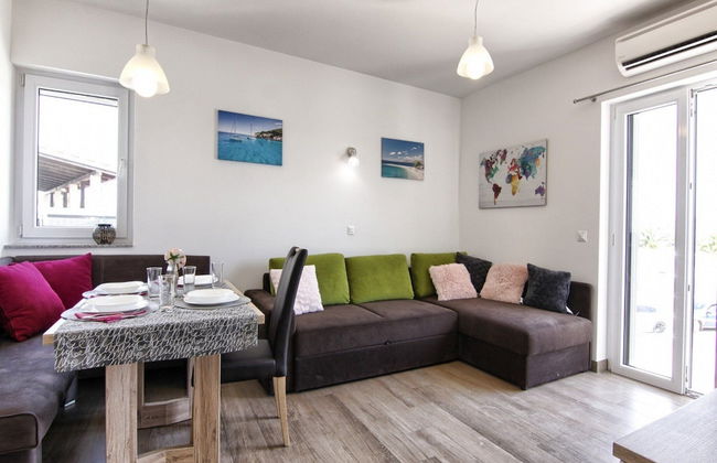 Apartments Victoria - Photo 13