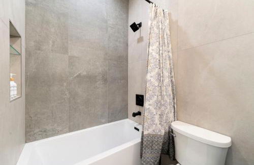 Brand New Building in the Medical District - Foto 23