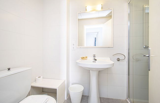 Apartamentos Falcó - Photo 40