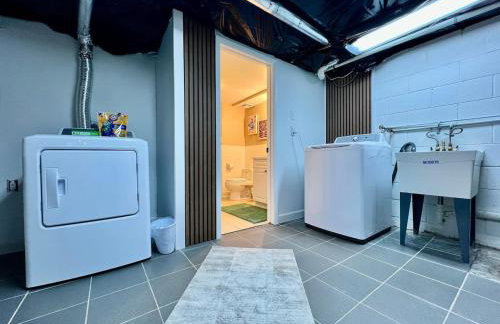 All the Vibes Poolside in Trenton - Foto 13