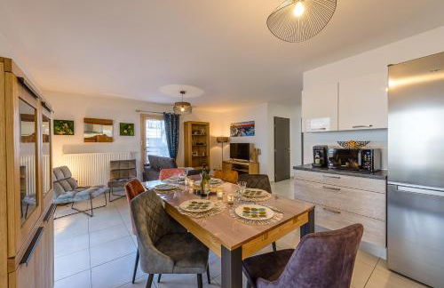 Les Balcons de la Suite - coeur de village, terrasse - Photo 4