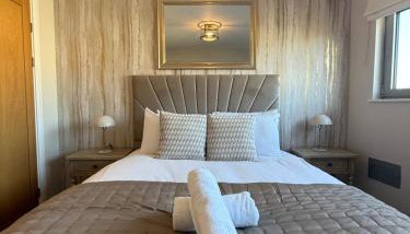 Elegant 1 Bed with free parking - Foto 3, towels