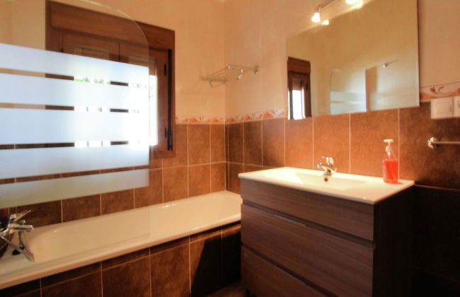 Tranquil Mountain Hideaway - Photo 16