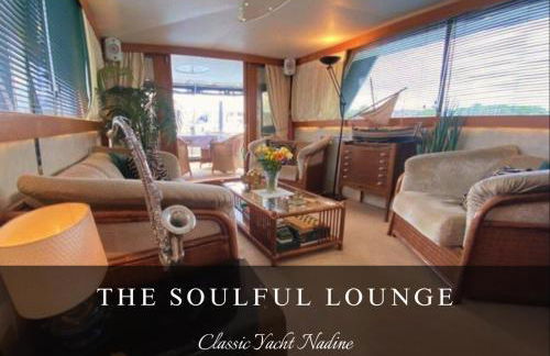 Classic Yacht Nadine in Poole Harbour, Dorset, with a Hot Tub Jacuzzi - Photo 13