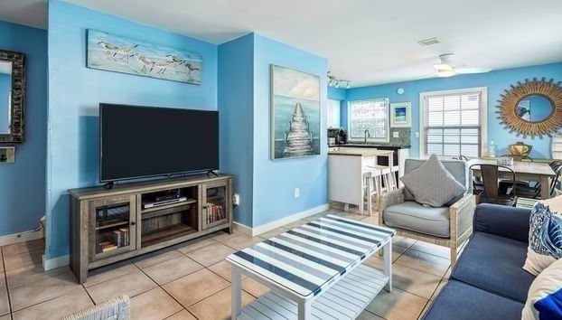 Road s End by Brightwild Steps to Duval St - Foto 3, Habitación