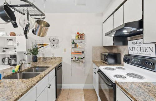 Fort WB Haven with BBQ 15 Mins to Beach - Foto 14