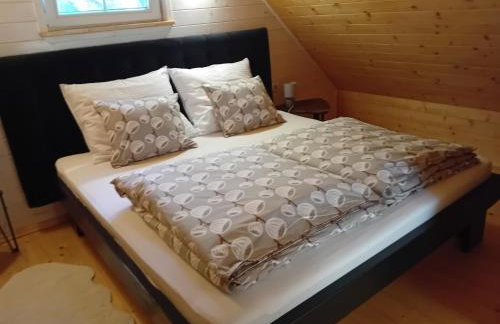 Black & White - Honey - Photo 38