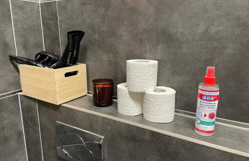 TruRetreats Design Loft für 8 Personen I Riesige Küche I eCharger I 65z SmartTV I 150qm - Foto 31