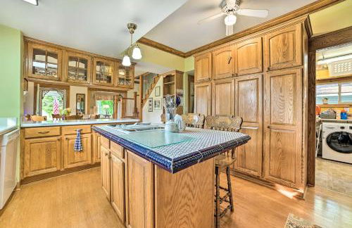 Elegant 1905 Home Steps to Torch Lake and Dtwn - Foto 9