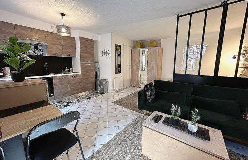 Studio lumineux, calme, RER à 5 min, bien placé - Foto 3