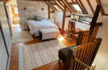 Annex at Southfields in idyllic Hampshire village - Photo 25