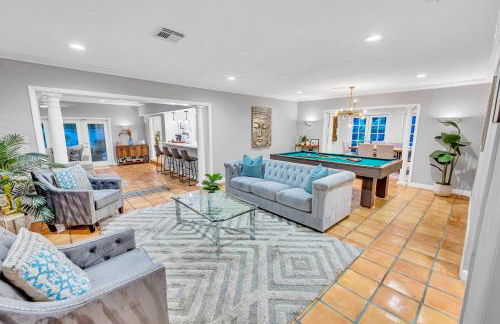 Heated pool Quiet Neighborhood Family Vacation Escape Key - Foto 10