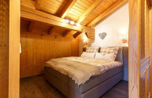 BERGSUCHT-Ruhpolding, Traumlage am sonnigen Südhang, kostenlose Parkplätze, schnelles WLAN, ruhige Sackgasse, NETFLIX inklusive - Foto 46