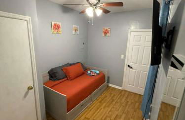 New 3 BR Apt in Elizabeth Railroad Style Path Train Bus Hospital EWR Airport NJ Manhattan NYC - Foto 53