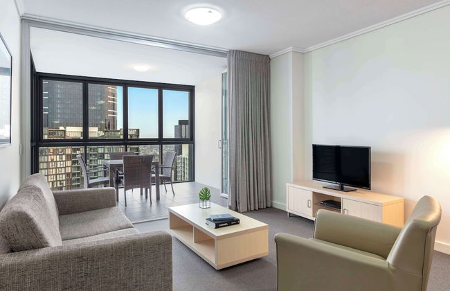 Oaks Brisbane on Charlotte Suites - Photo 11