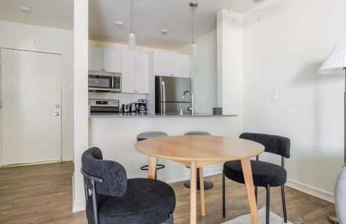 Blueground Pasadena pool nr Pasadena Park LAX-1391 - Photo 7