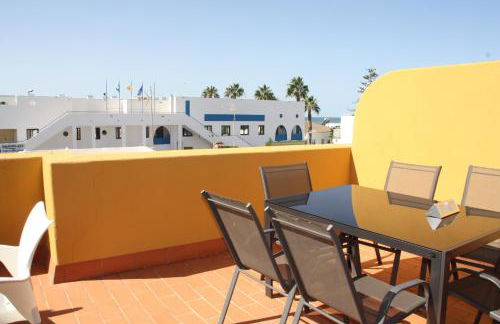 Ático dúplex 2 linea de playa en La Antilla - Foto 3