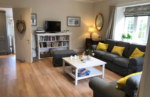 North Lodge - Photo 4