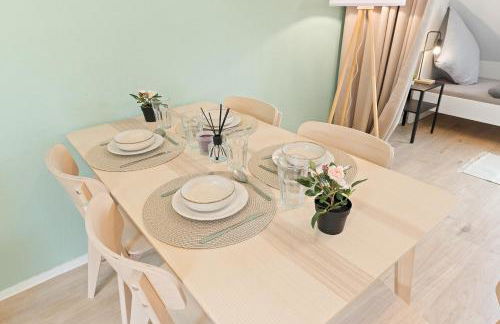 Moderne Monteurwohnungen in Nürtingen Zentrum Kitchen, Wifi, Smart TV - Photo 13