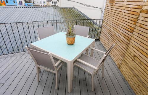 Harbourside Apartment - Photo 26