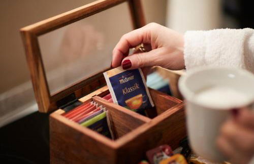 R B Apartment am Airport Hamburg - 1-4 Personen - Küche - Smart TV - Waschtrockner - kostenloser Parkplatz - perfekt für Geschäftsreisende und Familien - Foto 8