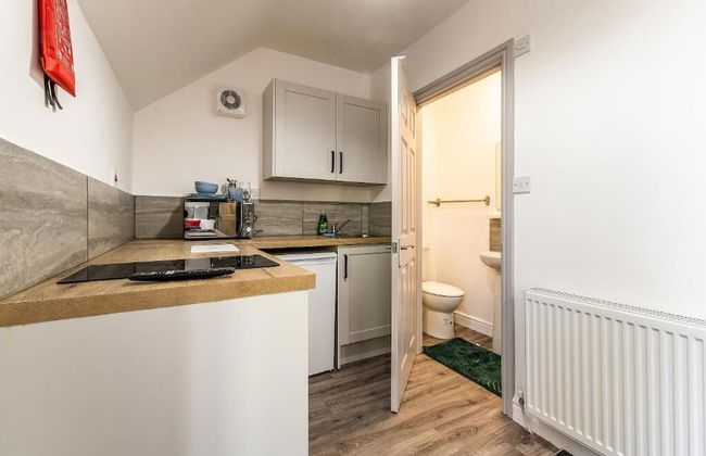 Stay Sleep Rest- Derby Road - Photo 31