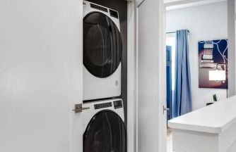 Rooftop Views - Hot Tub - Near Honky Tonks & Bars - Photo 27