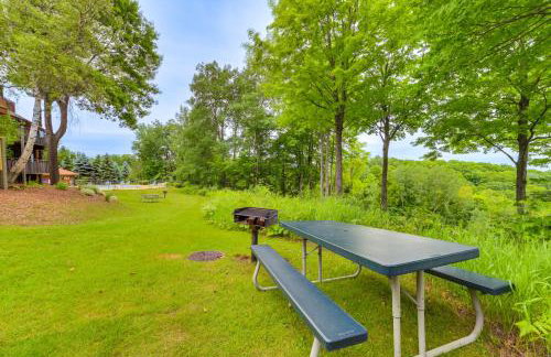 Bellaire Ski Condo 1 Mi to Summit Mountain! - Foto 23