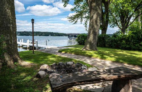 Lakefront Private Dock Pet Friendly Fire Pit - Foto 25