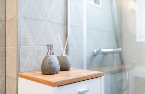 Pajaritos Suites junto a centro, estación de tren y plaza de toros - Photo 44