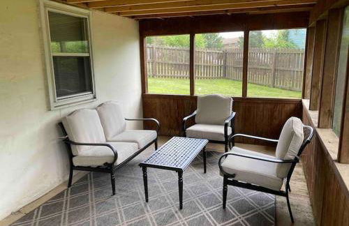 Joyful 5-Bedroom Home - Foto 38