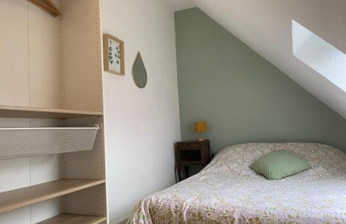 Cottage cosy avec jardin, piscine et parking - Foto 22