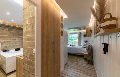 LE QUINTESSENCE: Balnéo & Luminothérapie + parking - Photo 1