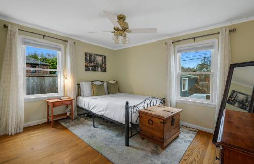 3 BR Loyal Heights Charmer Patio and Lawn - Foto 21