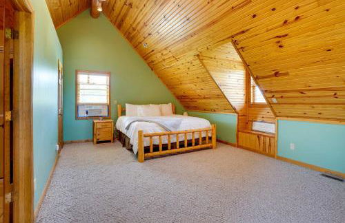 Pet-Friendly Vienna Cabin with Screened-In Porch! - Photo 11